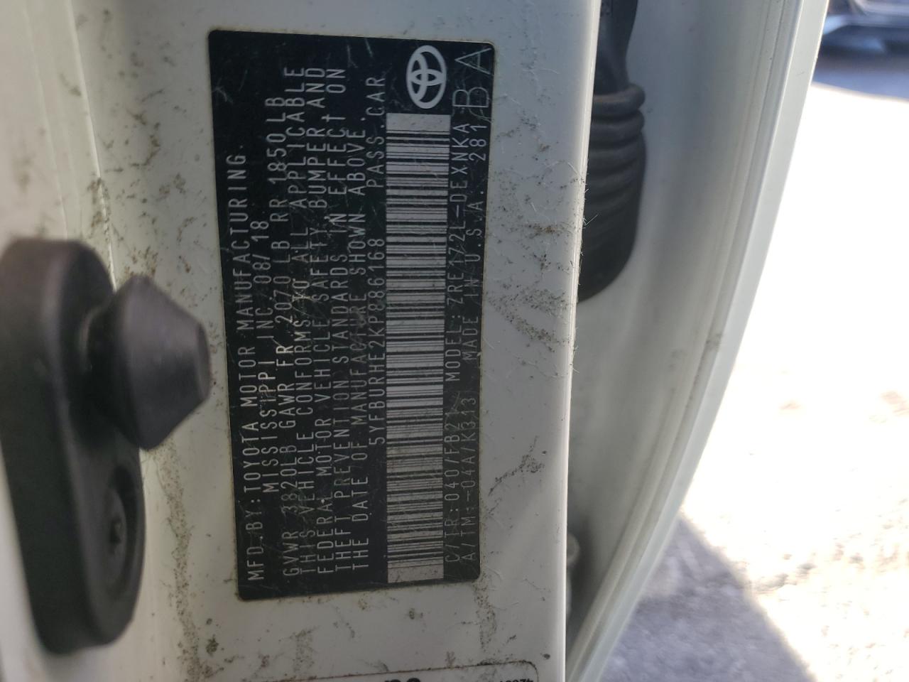 Toyota Corolla L Image 8