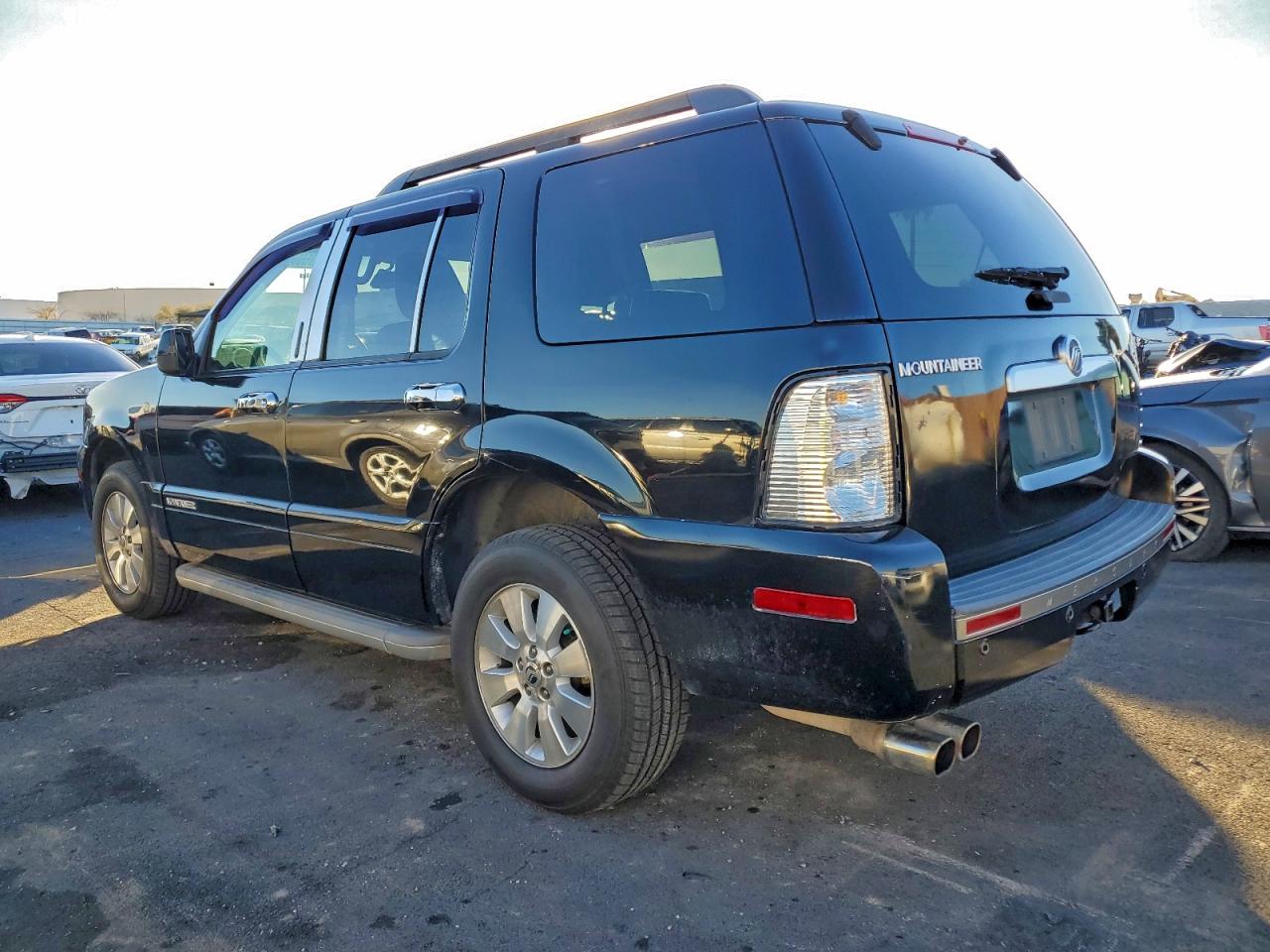 Mercury Mountainer Luxury Image 2