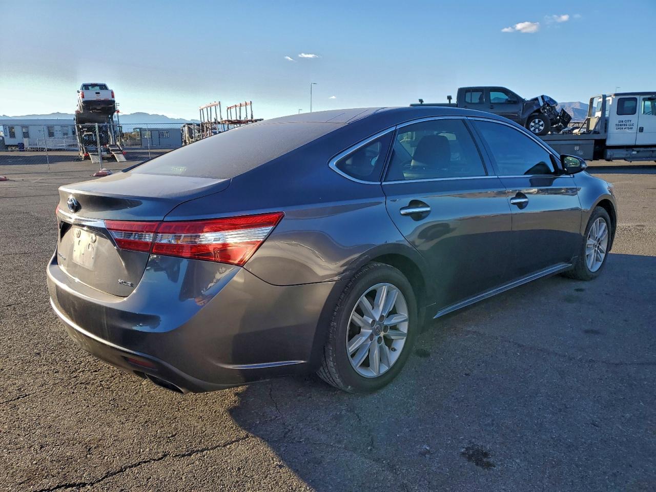 Toyota Avalon Base Image 4