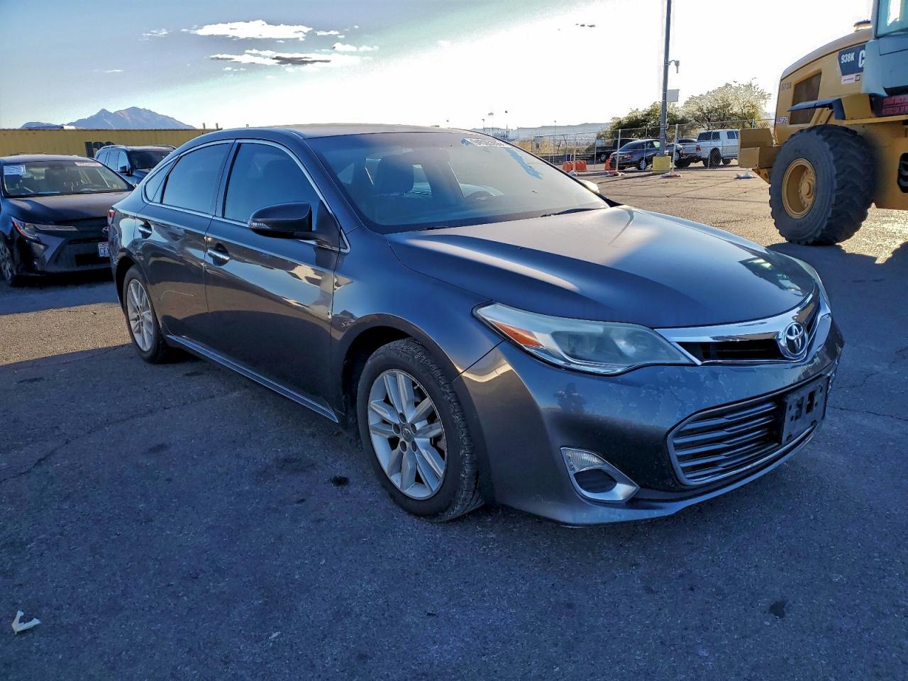 Toyota Avalon Base Image 2