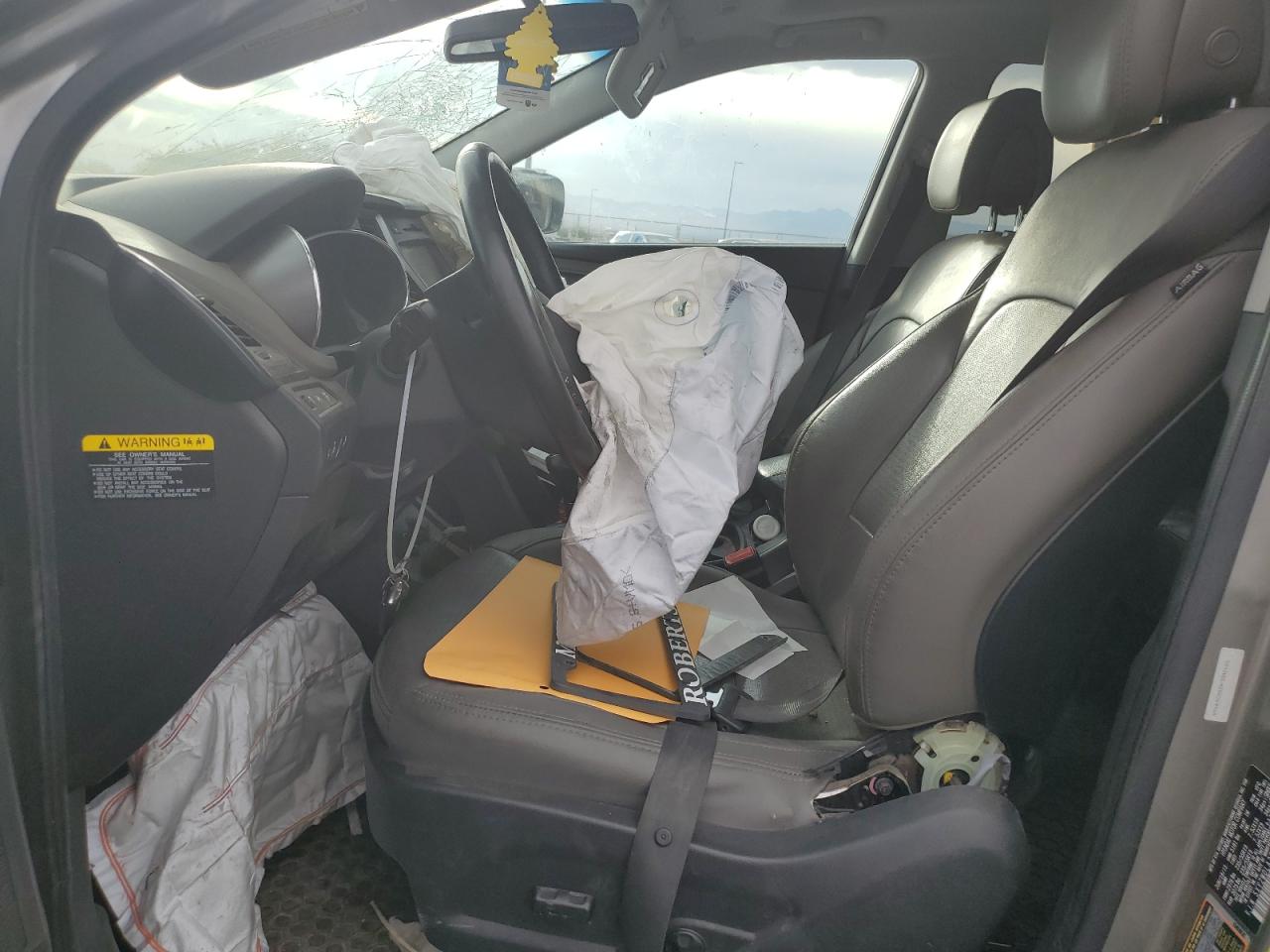 Hyundai SANTA FE Image 5