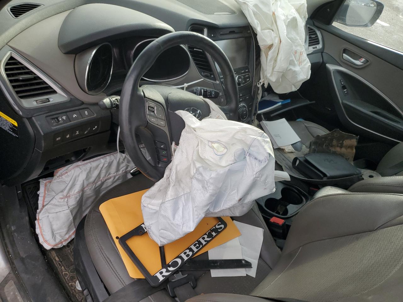 Hyundai SANTA FE Image 4