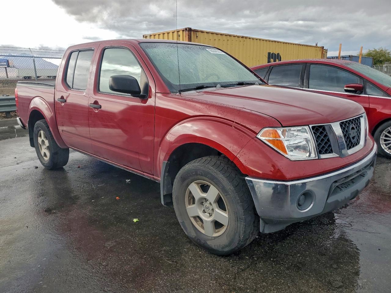 Nissan Frontier Crew Cab Le Image 2