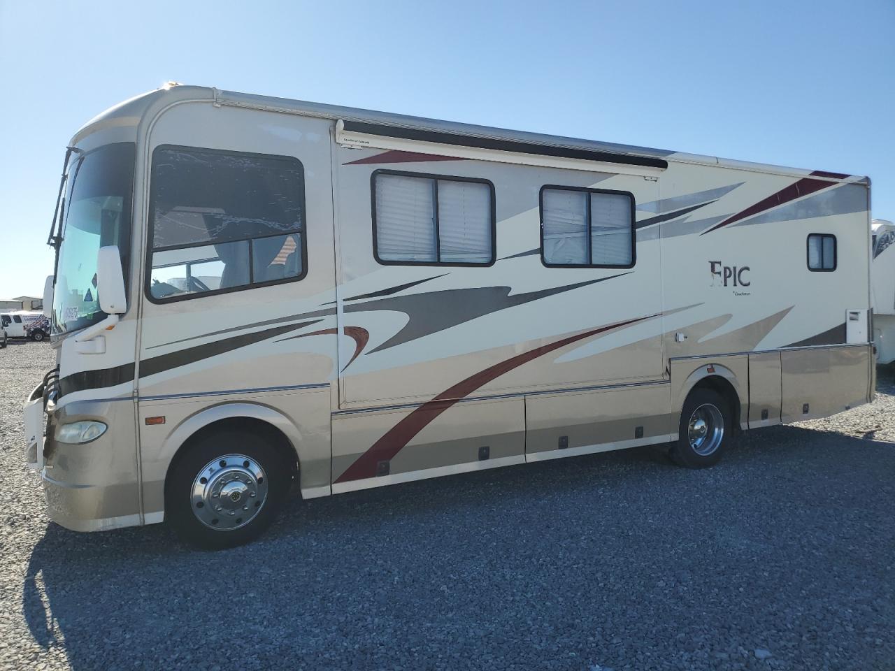 Ford F-550 Super Duty Stripped Chassis Image 10