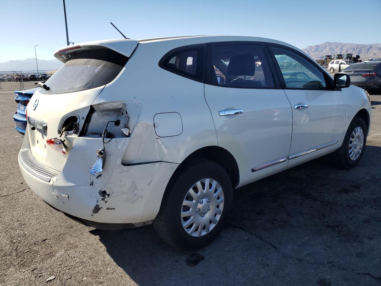 Nissan Rogue S Image 5