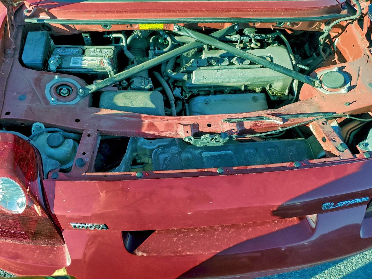 Toyota MR2 Spyder Image 3