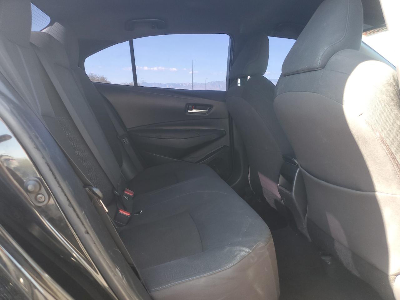 Toyota Corolla Se Image 10