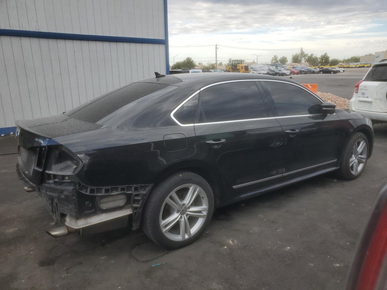 Volkswagen Passat Sel Image 2