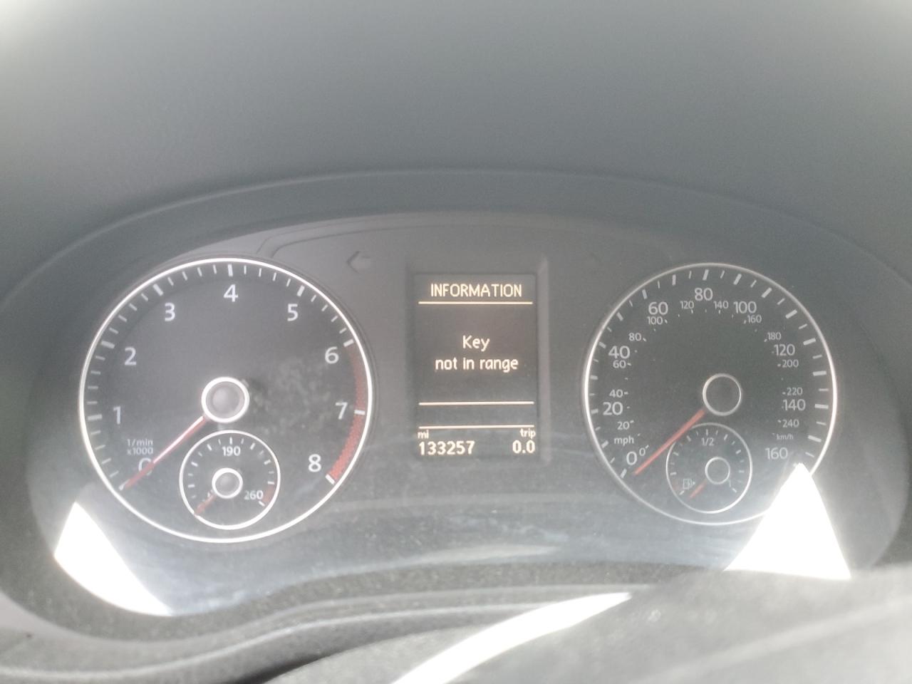 Volkswagen Passat Sel Image 11