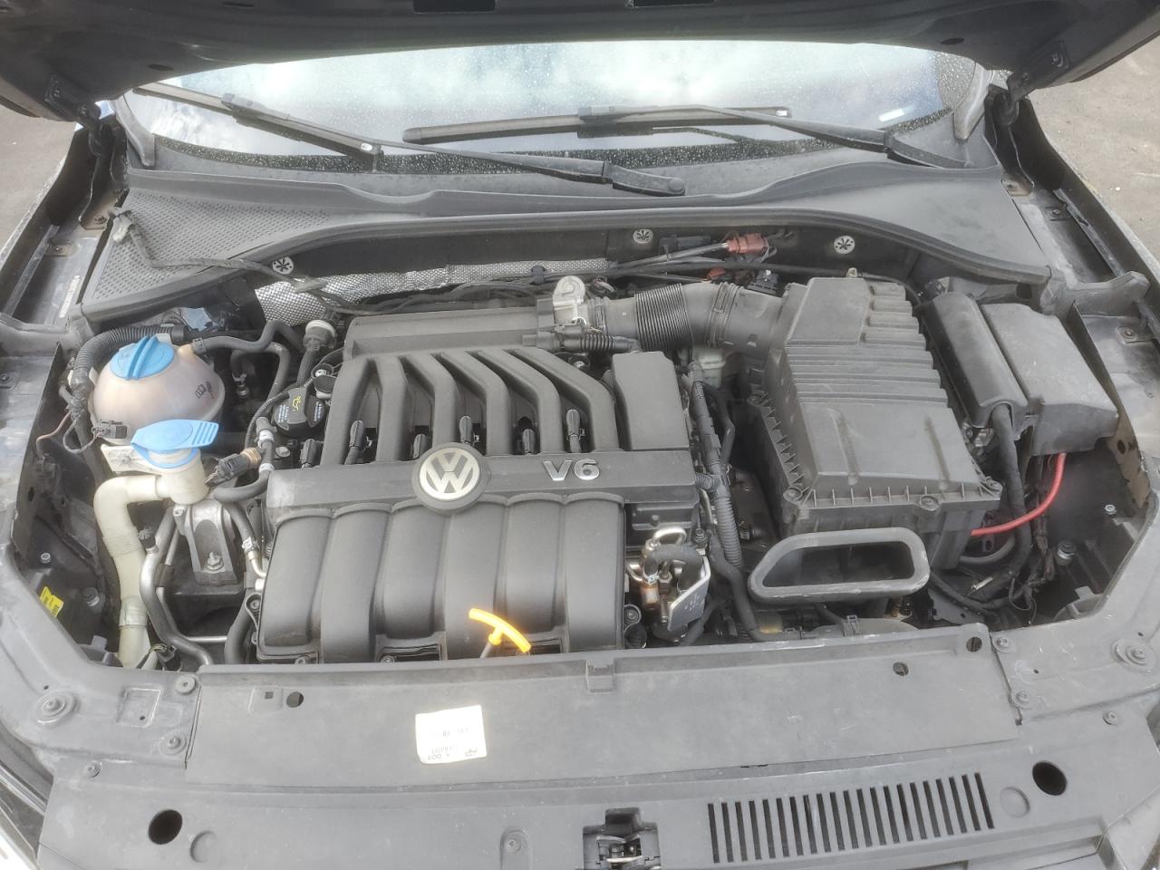 Volkswagen Passat Sel Image 10