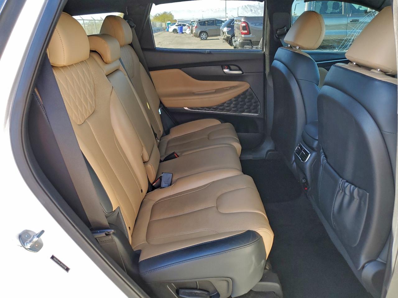 Hyundai SANTA FE Calligraphy Image 12