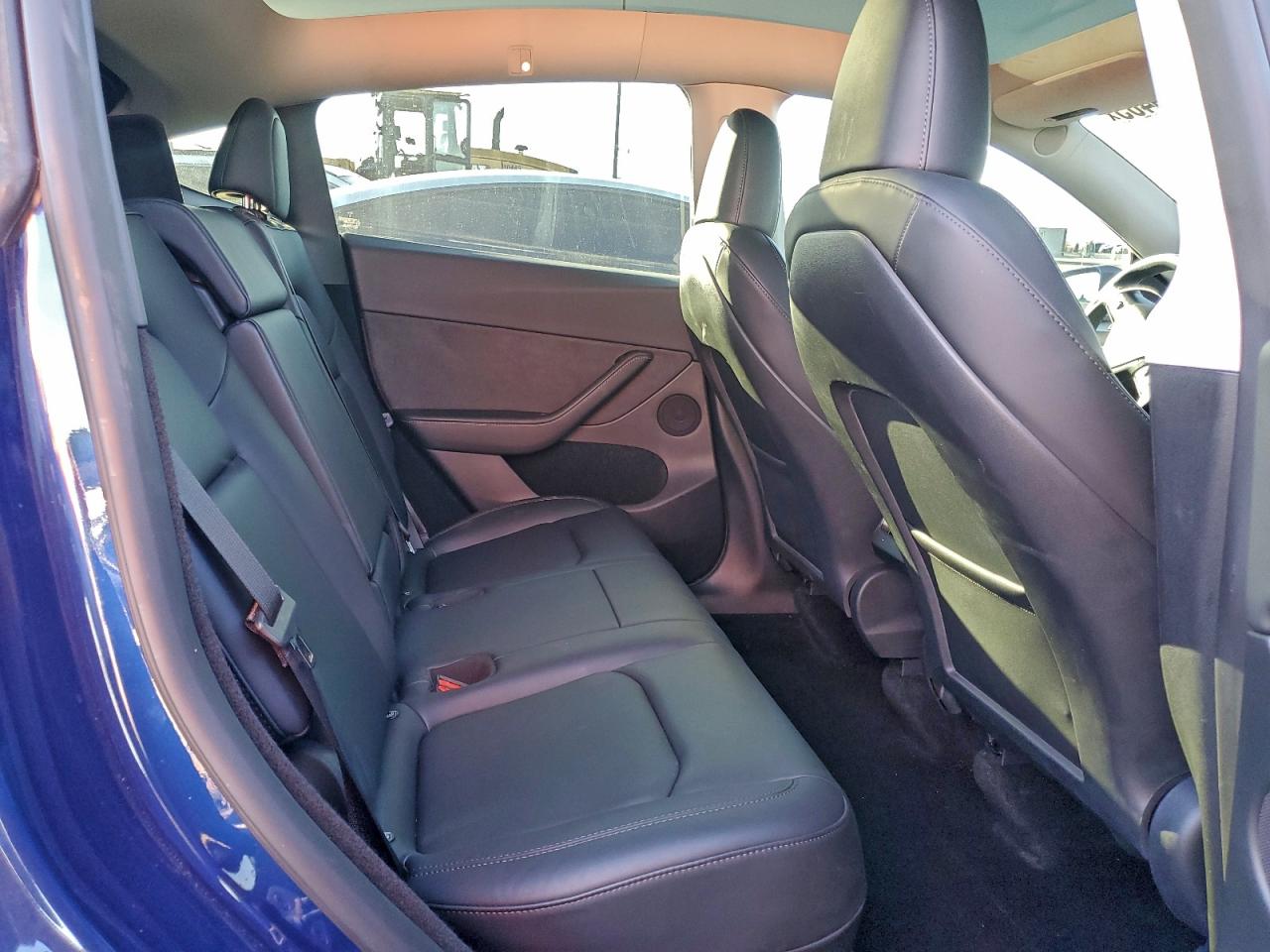 Tesla Model Y Image 6