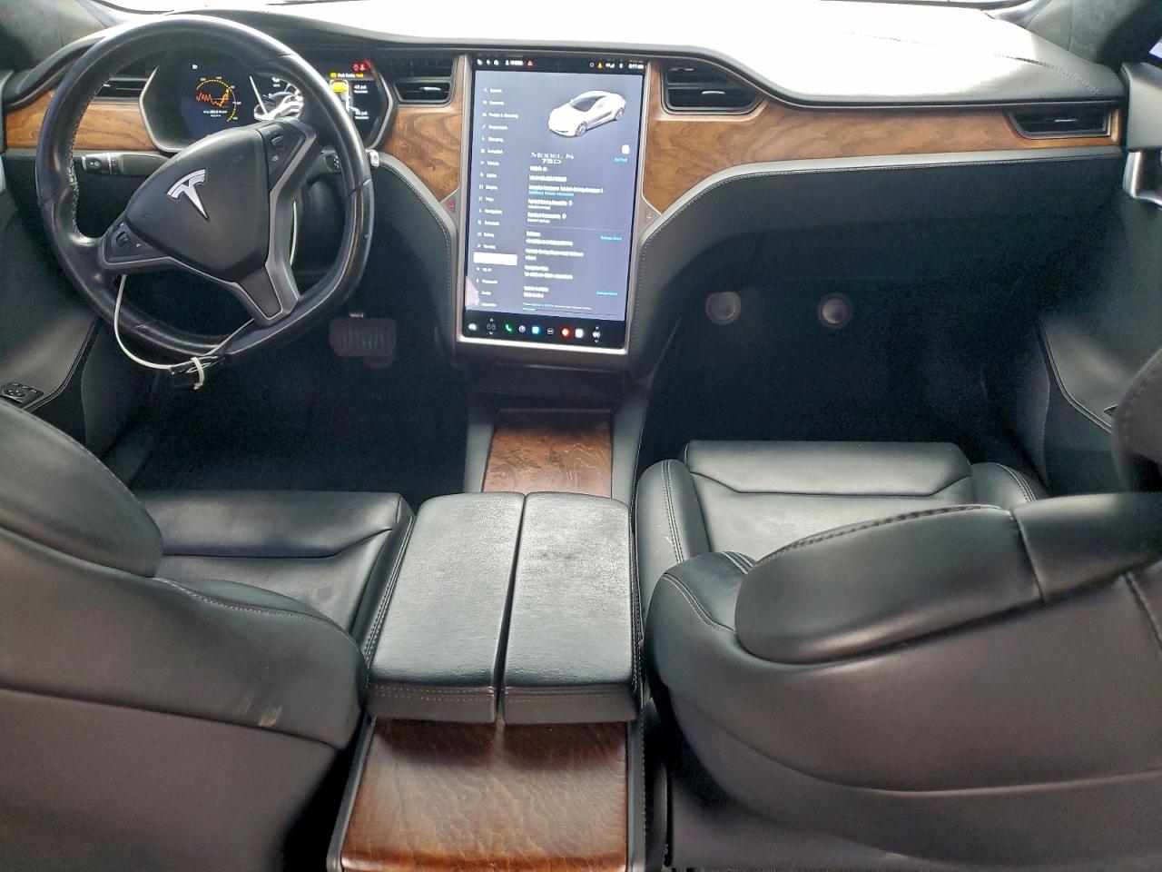 Tesla Model S Image 4