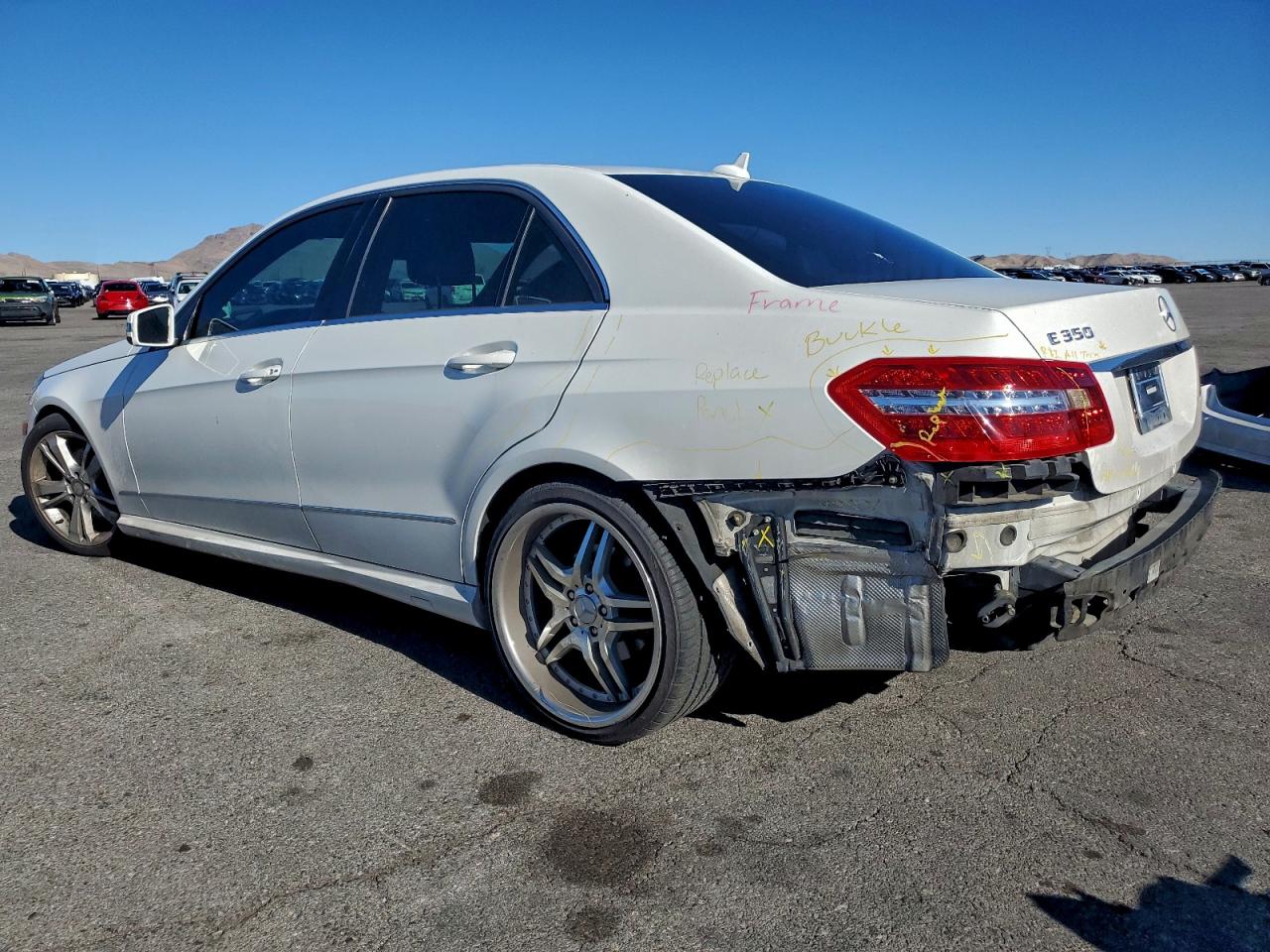 Mercedes-Benz E-Class 350 Image 4