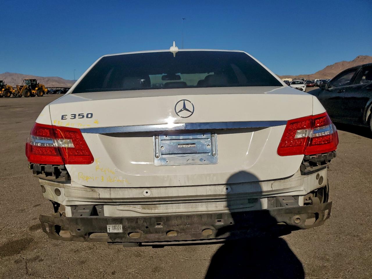 Mercedes-Benz E-Class 350 Image 2