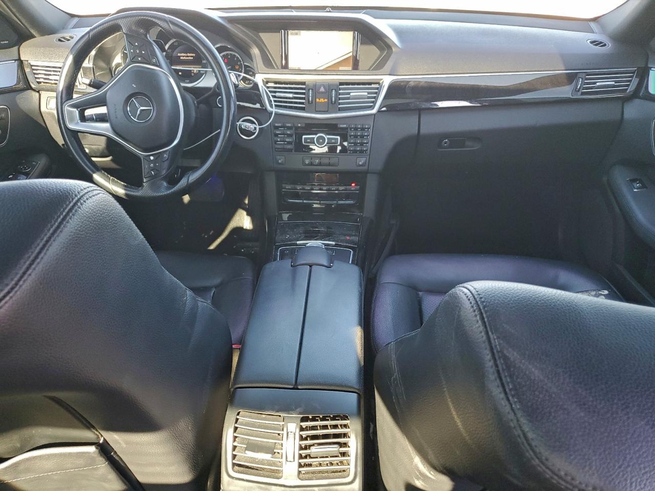 Mercedes-Benz E-Class 350 Image 8