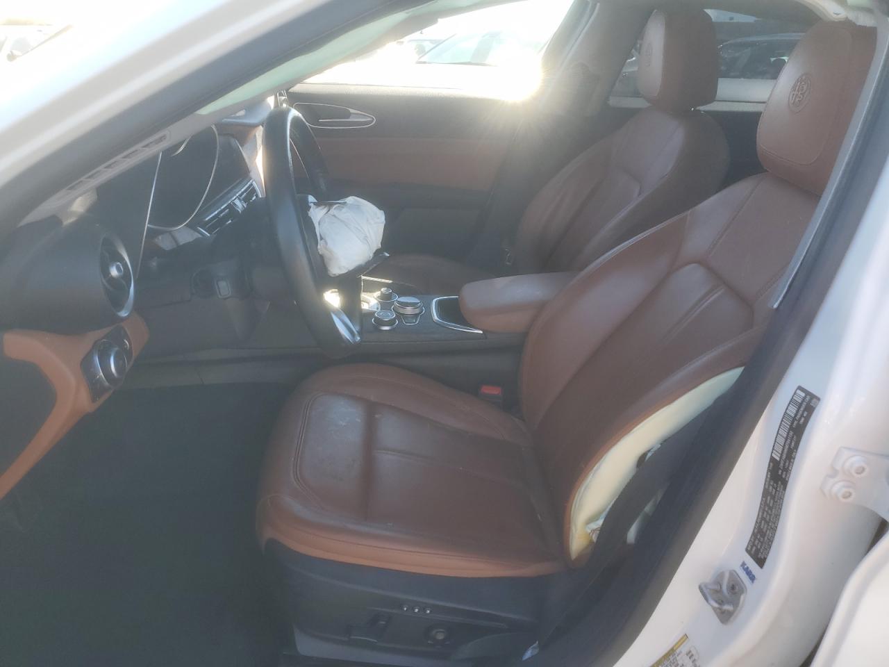 Alfa Romeo Giulia Sport Image 11