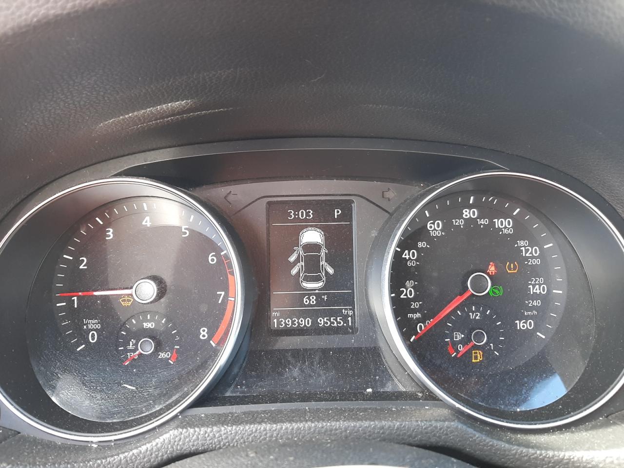 Volkswagen Passat S Image 12