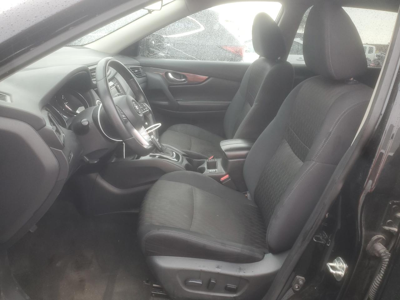 Nissan Rogue S Image 8