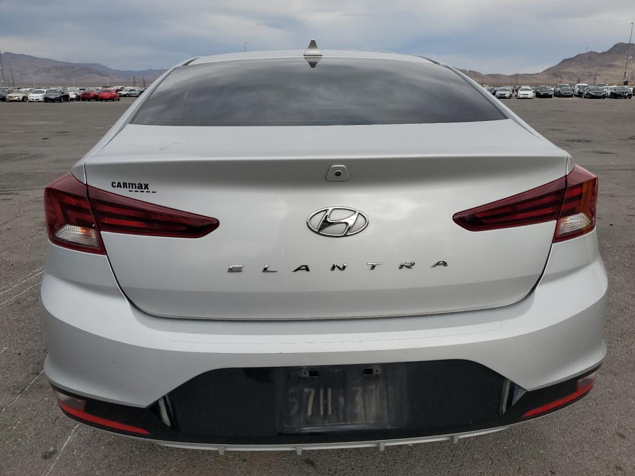 Hyundai ELANTRA Sel Image 7