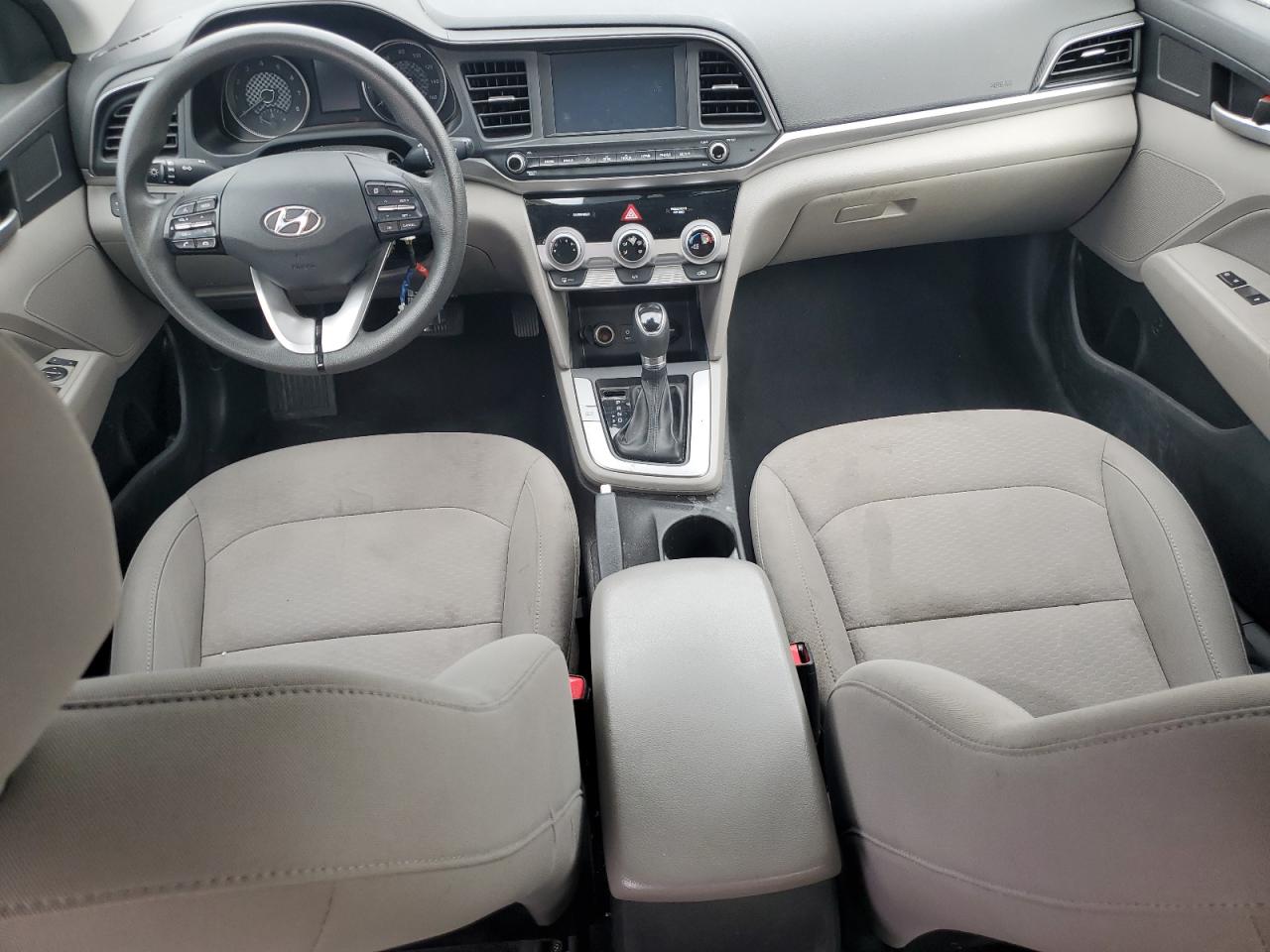 Hyundai ELANTRA Sel Image 8