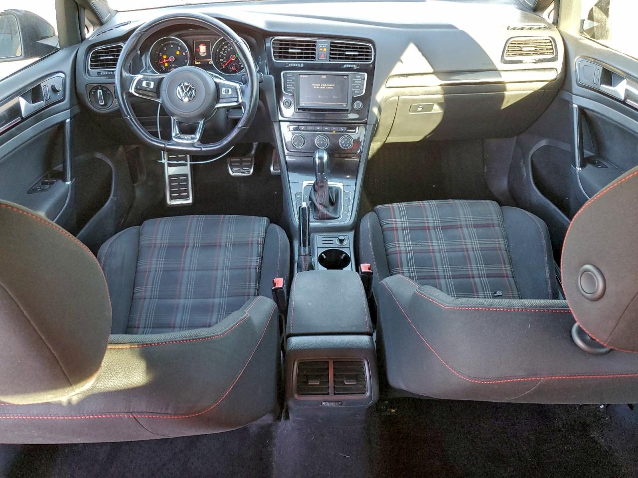 Volkswagen GTI S/se Image 4