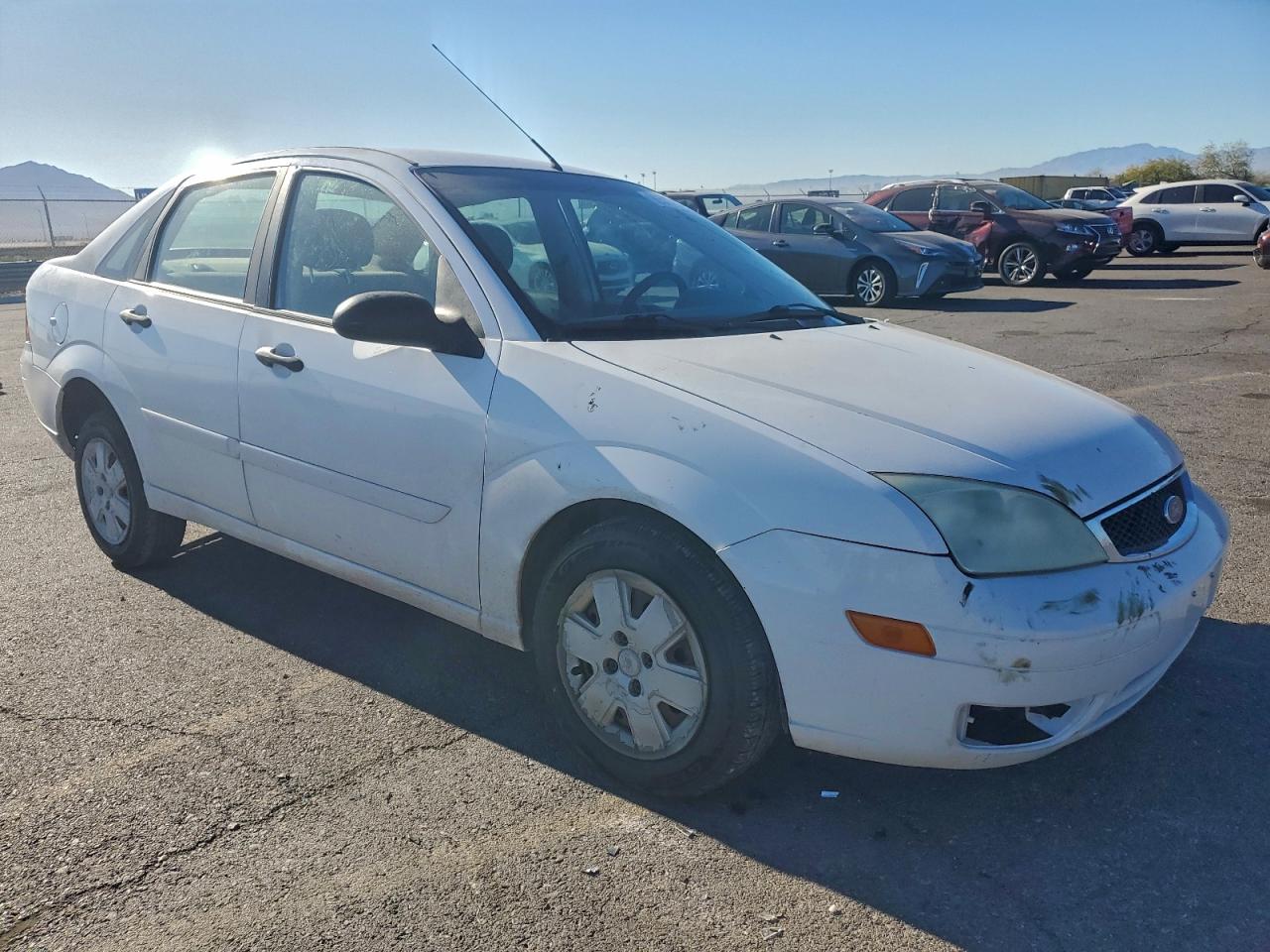 Ford Focus Zx4 Image 6