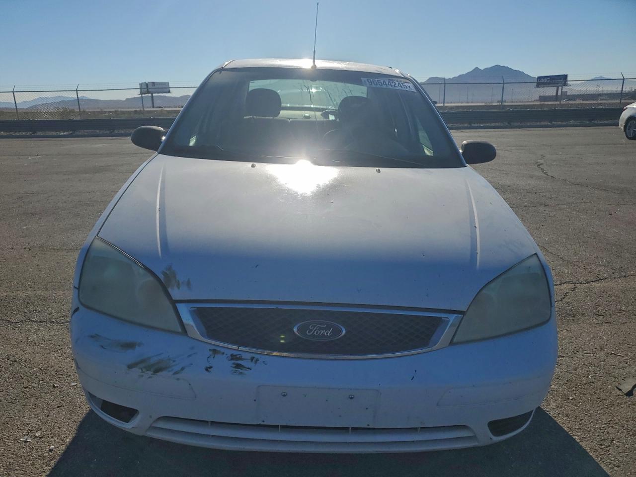 Ford Focus Zx4 Image 10