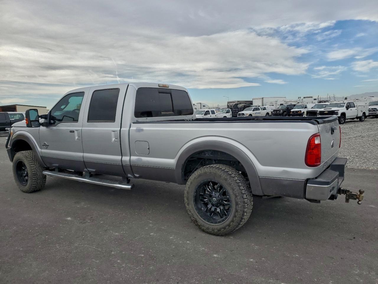 Ford F-350 Super Duty Image 4