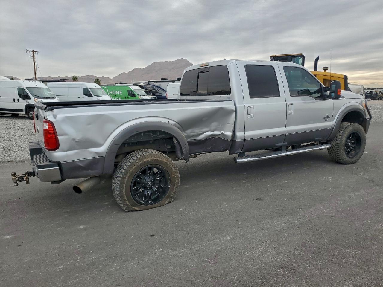 Ford F-350 Super Duty Image 3