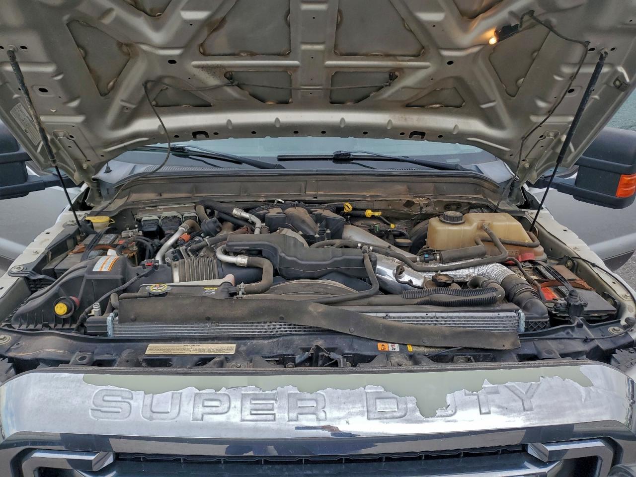 Ford F-350 Super Duty Image 8