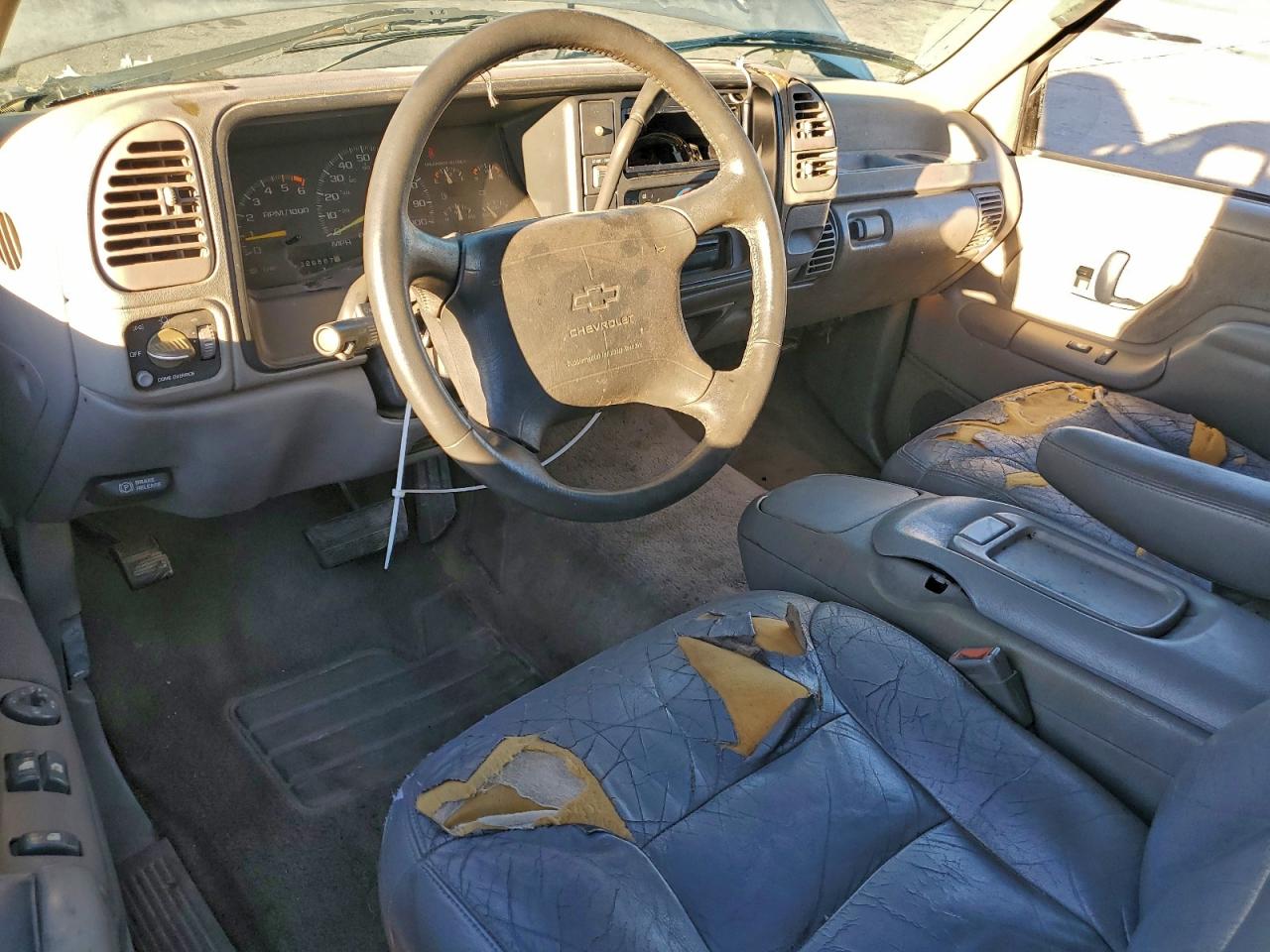 Chevrolet Gmt K1500 Image 2