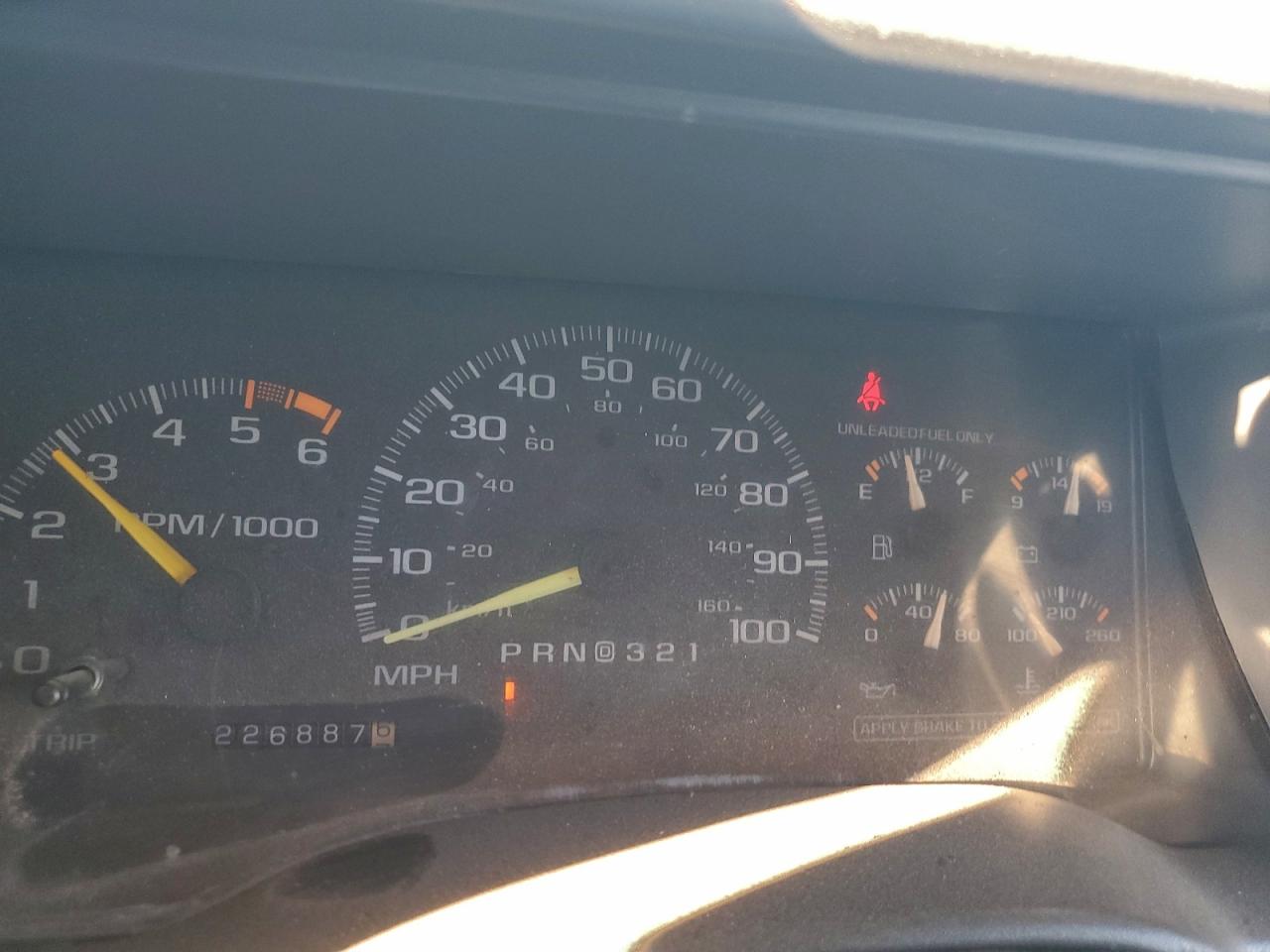 Chevrolet Gmt K1500 Image 4