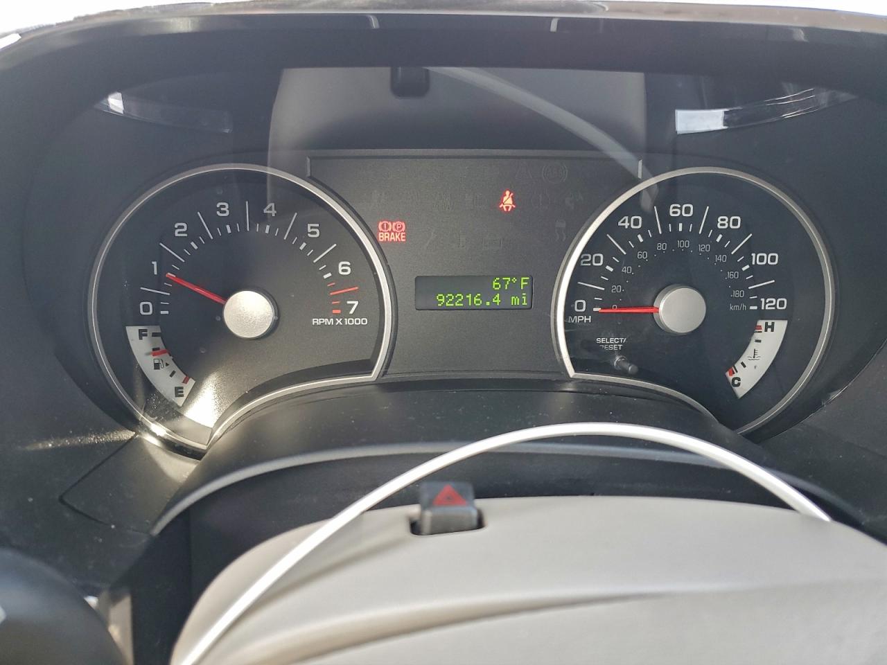 Ford Explorer Xlt Image 13