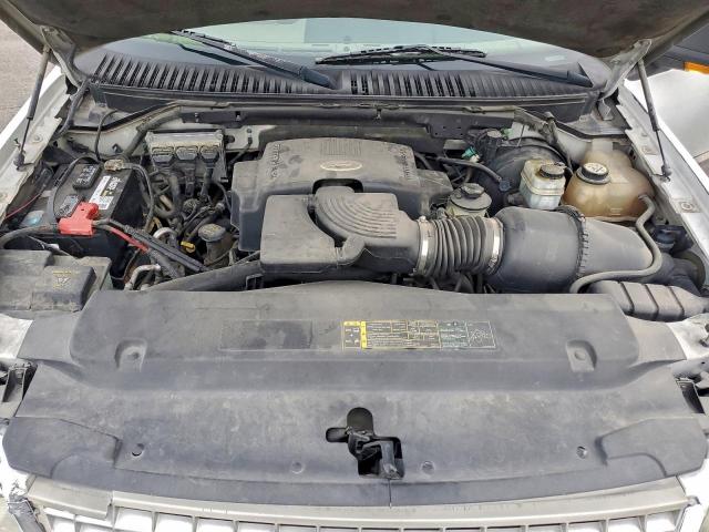 Ford Expedition Eddie Bauer Image 2