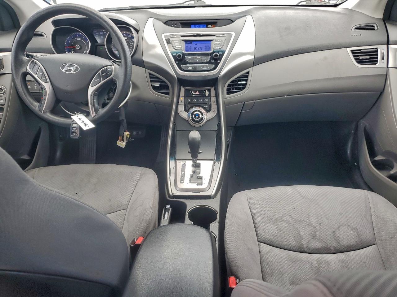 Hyundai ELANTRA Gls Image 7