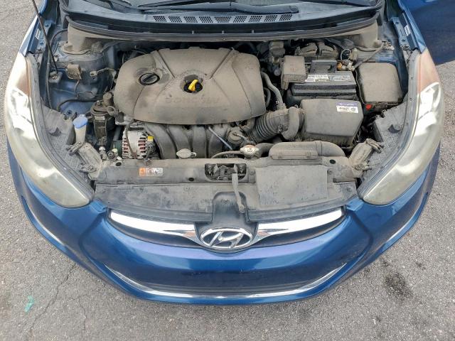 Hyundai ELANTRA Gls Image 9