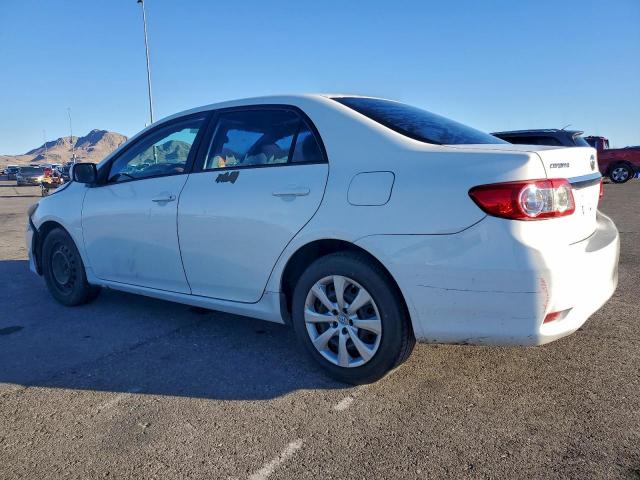 Toyota Corolla Base Image 12