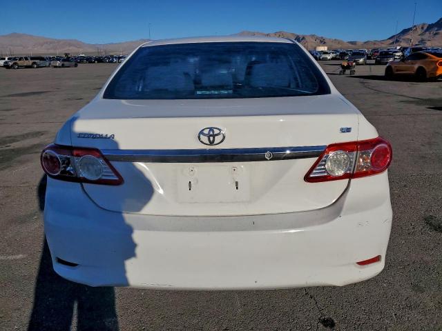 Toyota Corolla Base Image 6