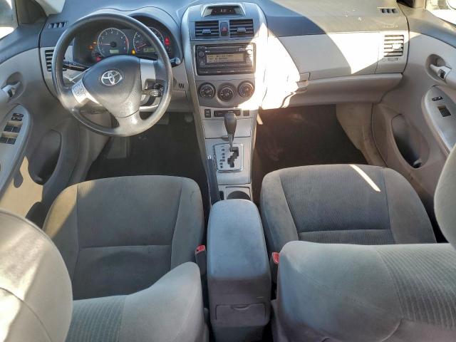 Toyota Corolla Base Image 10