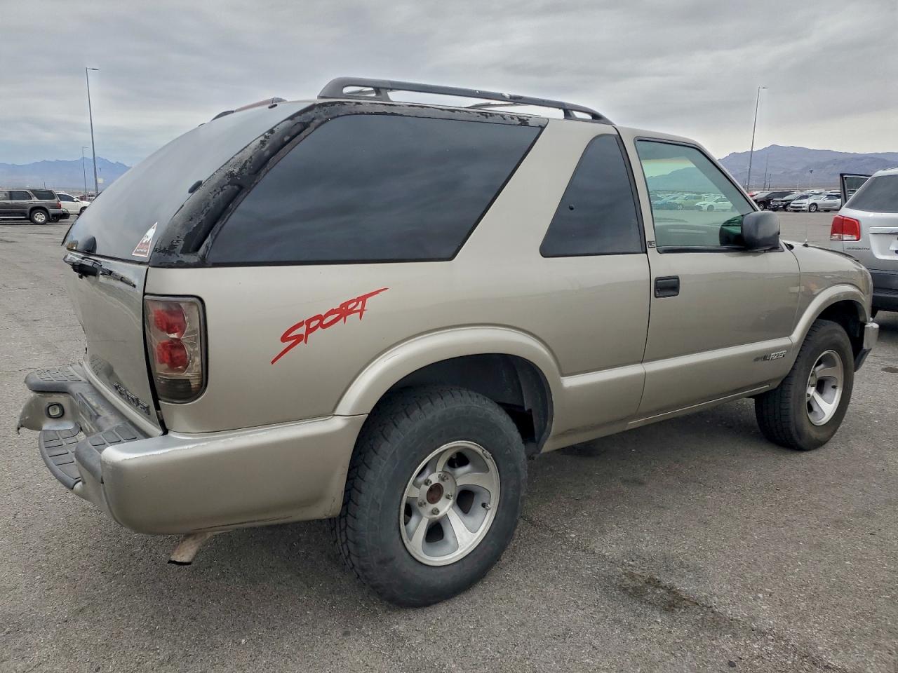 Chevrolet Blazer Image 8