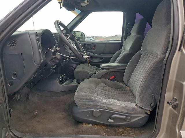 Chevrolet Blazer Image 12