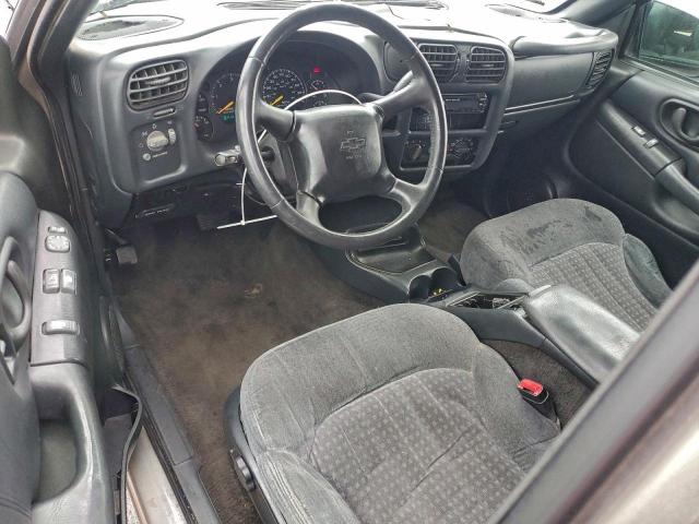 Chevrolet Blazer Image 2