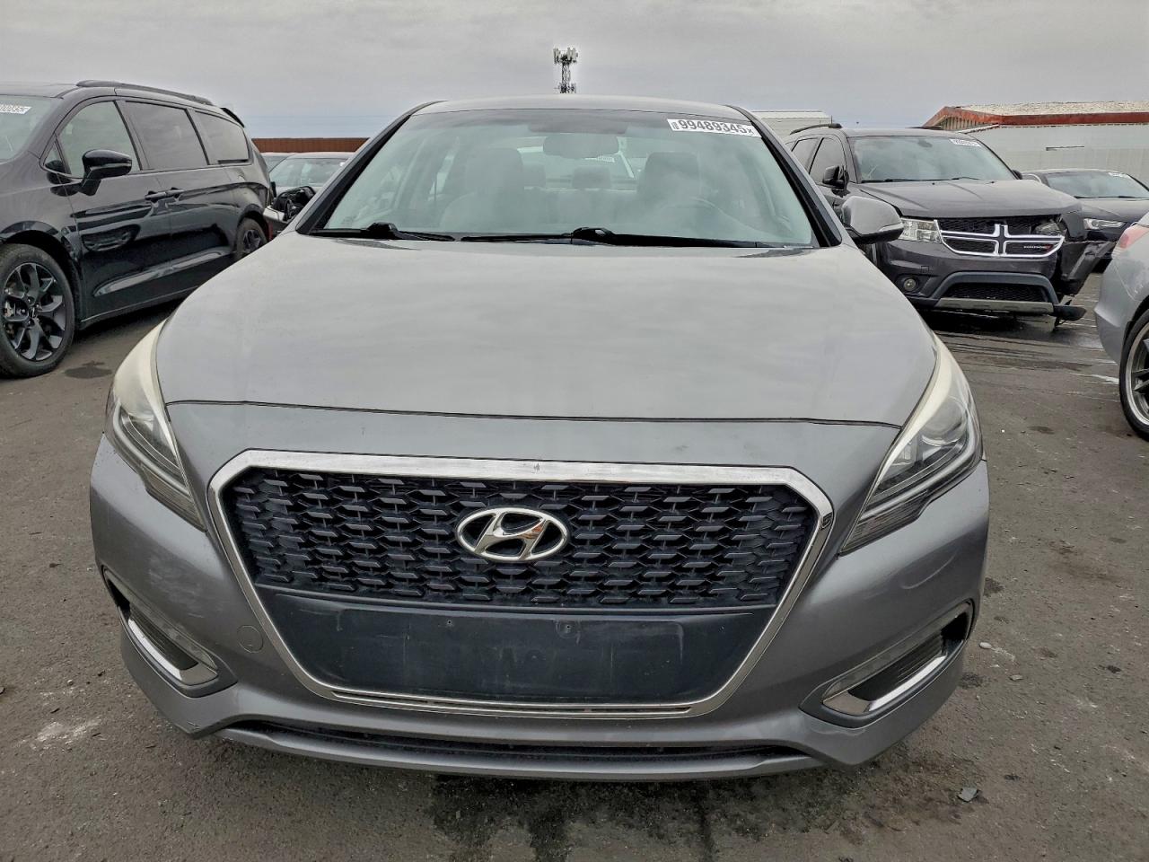 Hyundai SONATA Hybrid Image 12