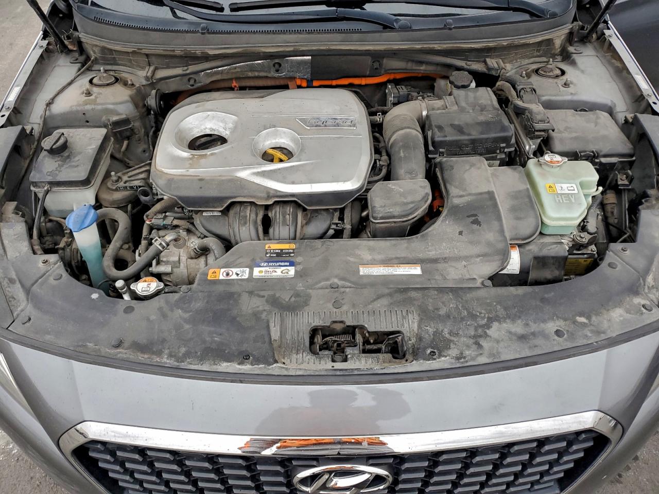 Hyundai SONATA Hybrid Image 2