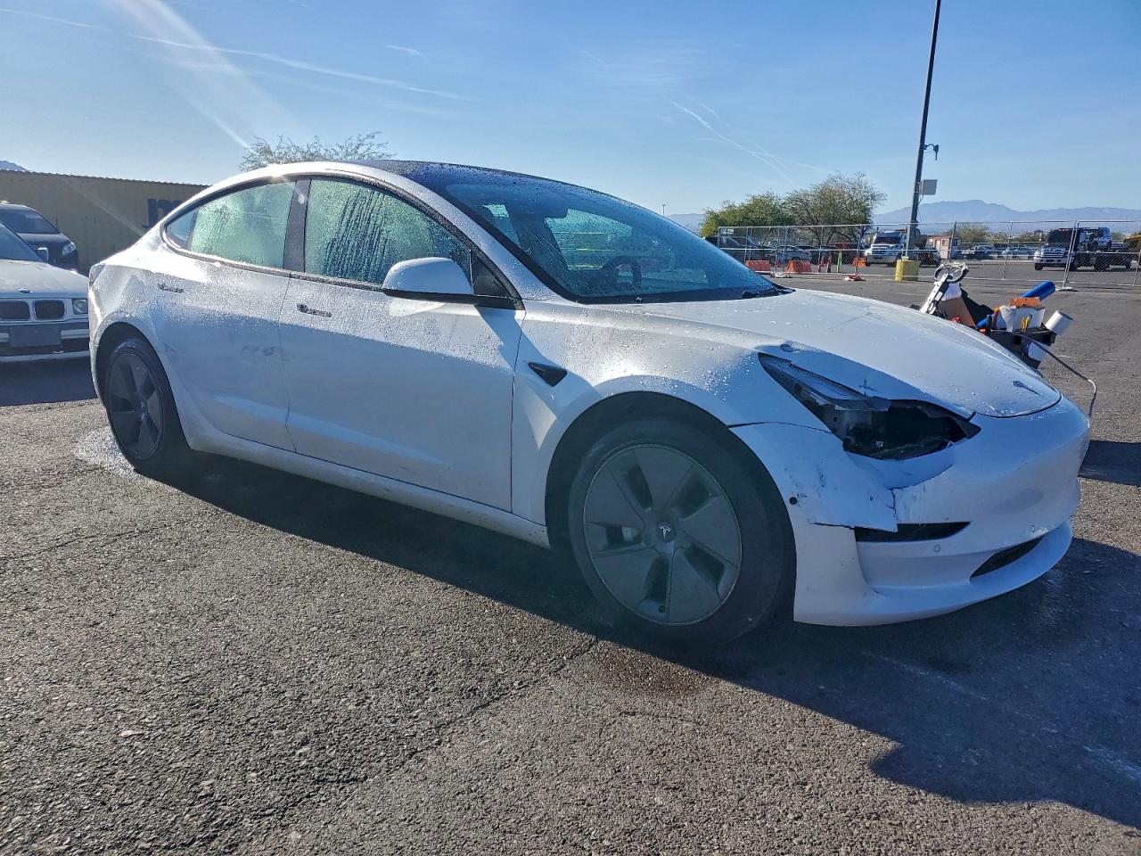 Tesla Model 3 Image 7