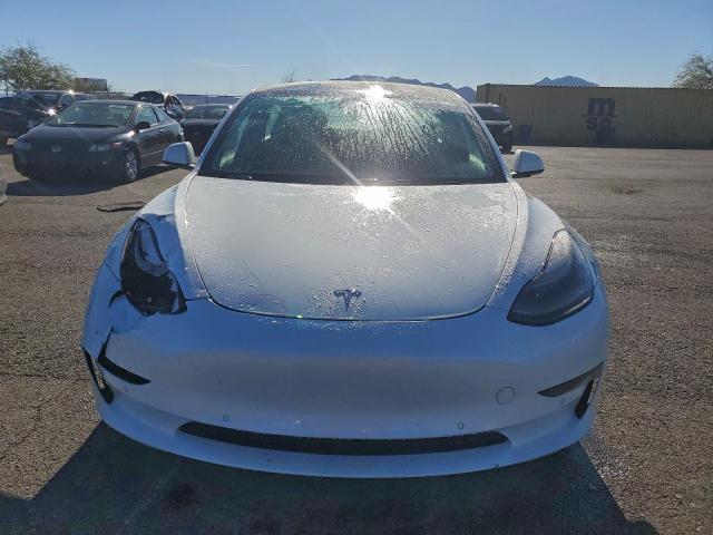 Tesla Model 3 Image 6