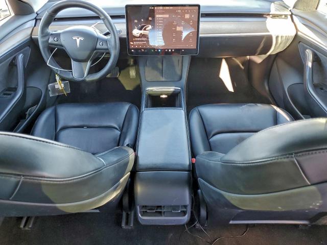 Tesla Model 3 Image 10