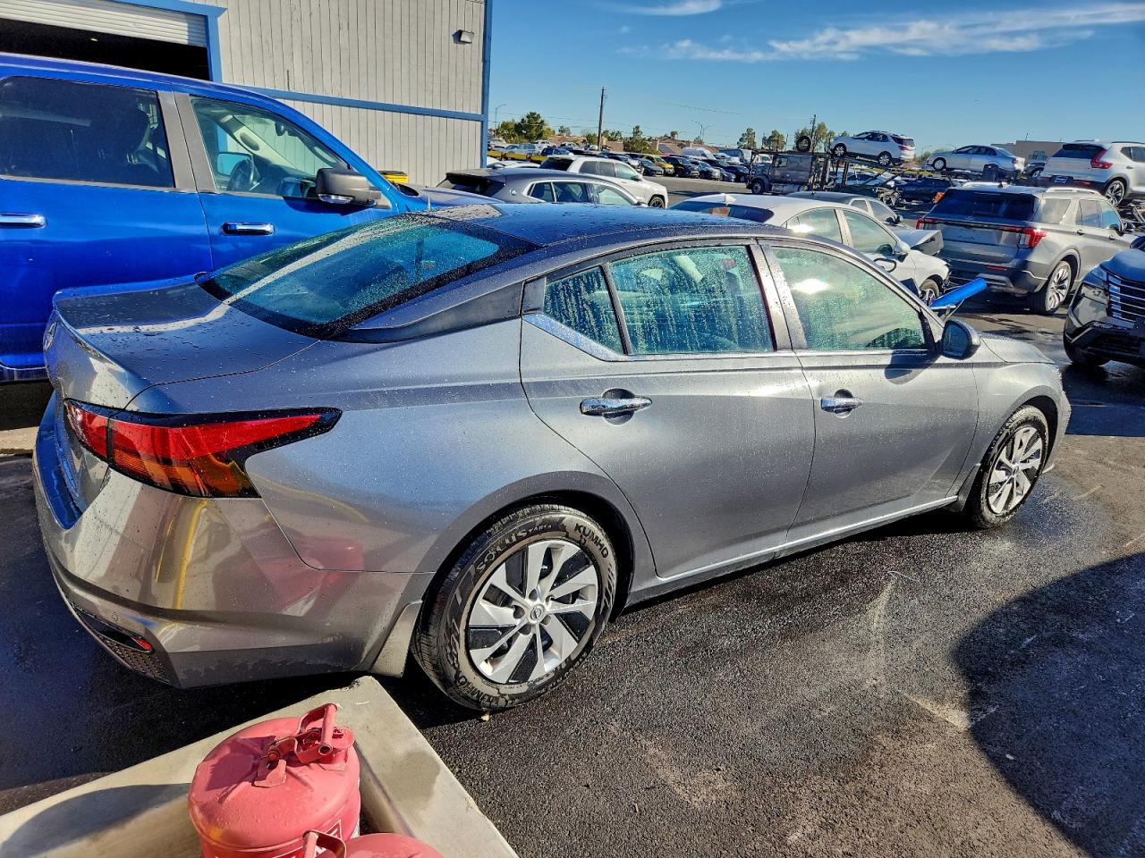 Nissan Altima S Image 6