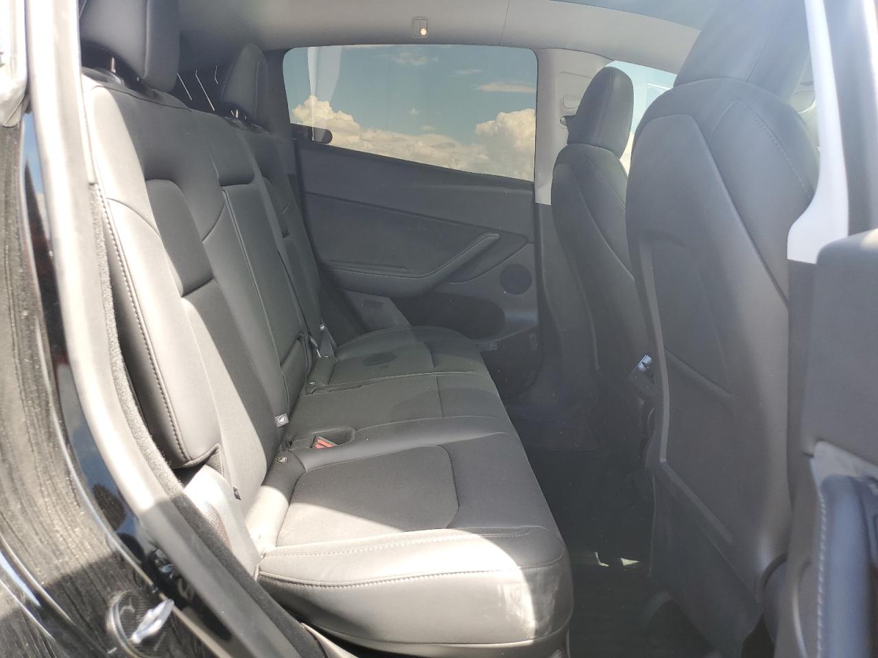 Tesla Model Y Image 10